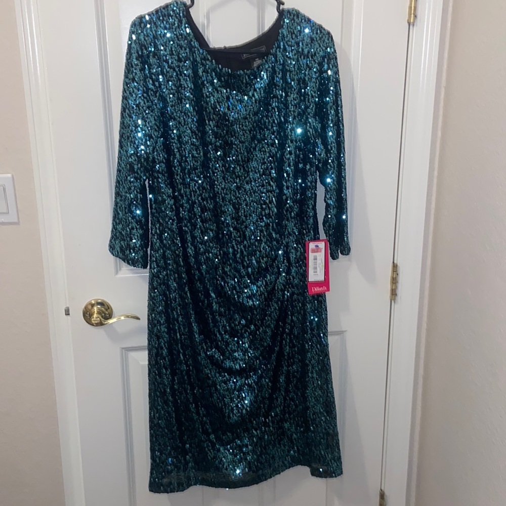 Jessica Howard knee length dress… blue sequins